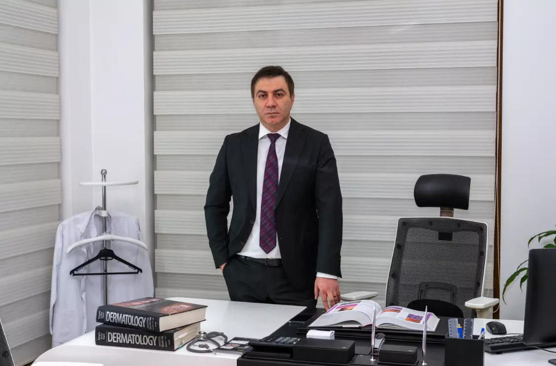 Rozasea haqqında vacib məlumatlar / Dermatoloq Dr Mehdi