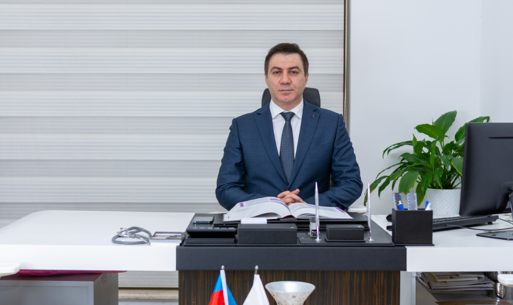 Dermatoloq / Dəridə Kista və Xal Cərrahiyyəsi / Dermatoloq Mesleheti